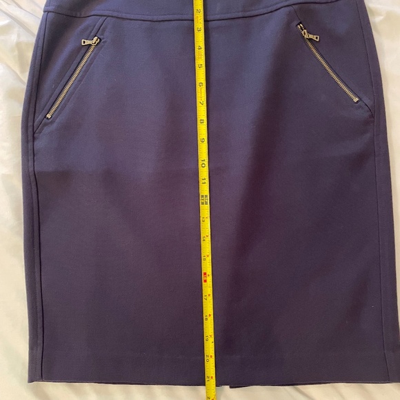 Loft Navy pencil skirt size 8 - Picture 2 of 9